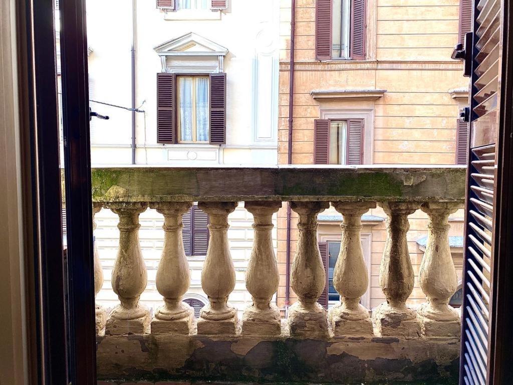 Traditional Style In The City Center Рим Экстерьер фото